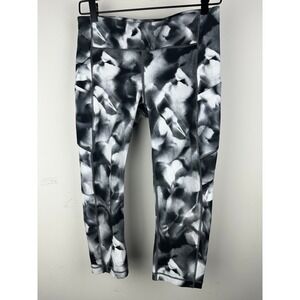 Lululemon Speed Up Crop 21" Size 8